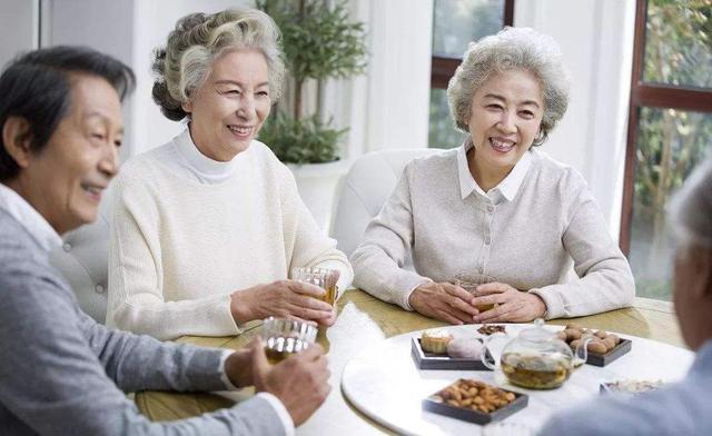 人的寿命与体重有关？50岁之后，体重控制在什么范围最合适呢？