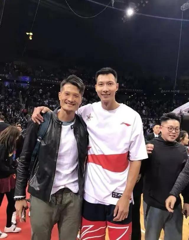 cba2019宏远为什么变强(退役功勋老将重返广东宏远青训担任教练，广东男篮11冠原因找到了)