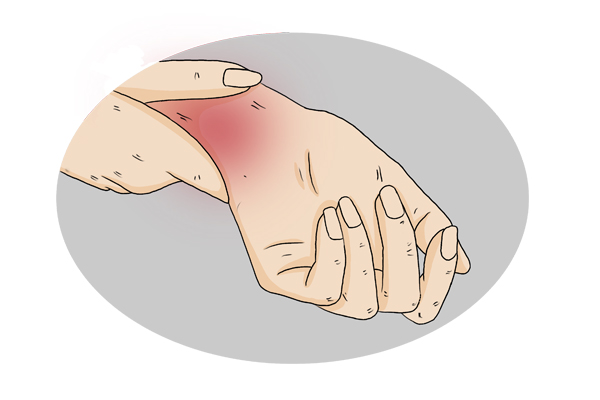 经常睡前关灯玩手机的人，后来怎么样了？伤害的不仅是眼！莫大意