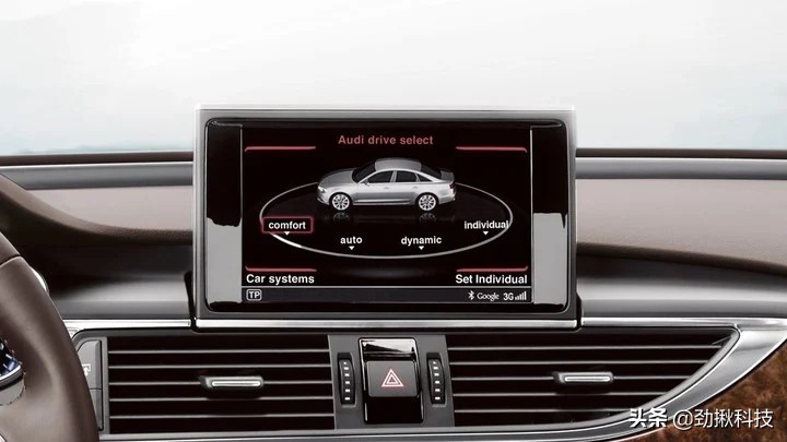 美国98%汽车都能用CarPlay，中控屏幕踹进新时代？