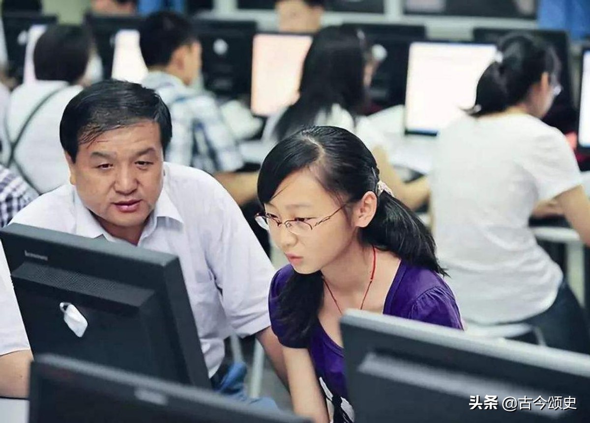 高考状元张晓勇：接近满分考进清华，毕业后却选择回乡当保安