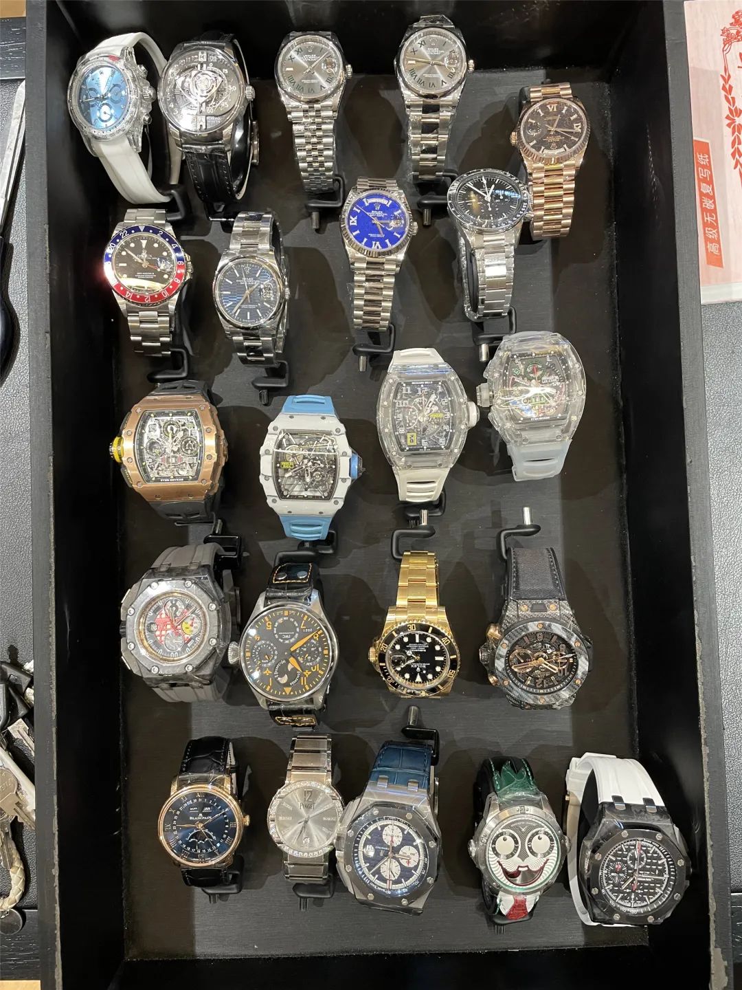 理查德米勒、百达翡丽！案值高达2亿元！厦门海关破获“水客”走私高档手表案