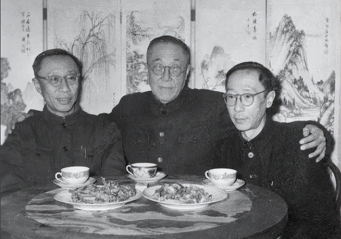 溥杰出狱后，想与日本皇室妻子团聚，总理爽快同意，溥仪强烈反对