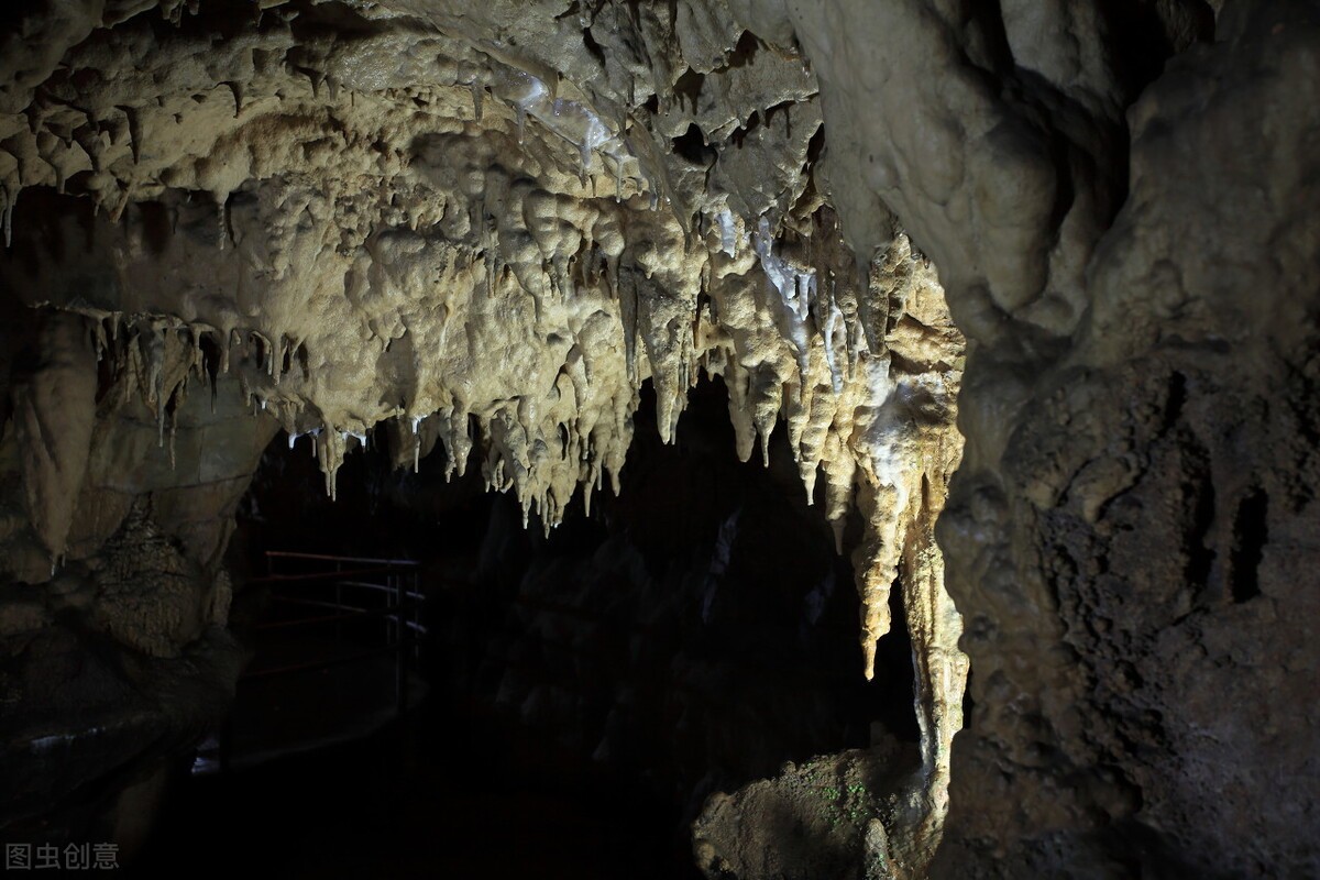 08年日本5名学生溶洞探险，一人意外失踪，事后疑点重重细思极恐