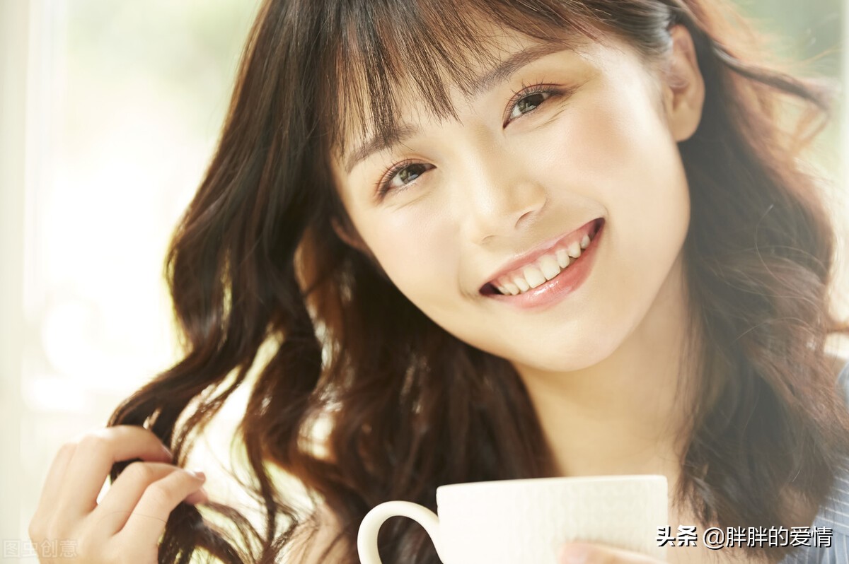 甩脸就甩脸,又不是你家的抽水马桶,凭什么吃了屎还要装作很开心的样子