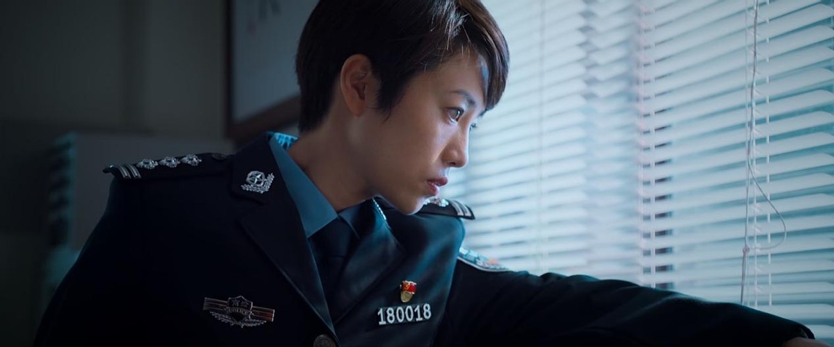 庭外开分7.7，四位女角色都不是省油的灯，扮演者也绝非泛泛之辈