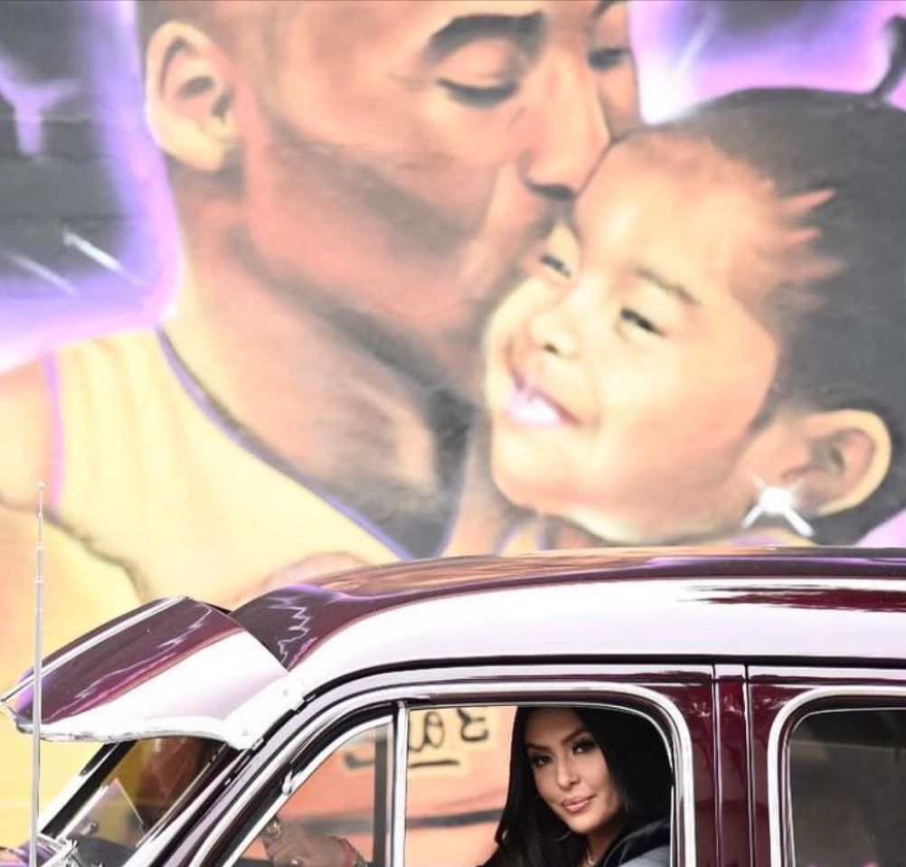 瓦妮莎年轻时有多漂亮（17岁的瓦妮莎，39岁的瓦妮莎：灰姑娘变成了女富婆）