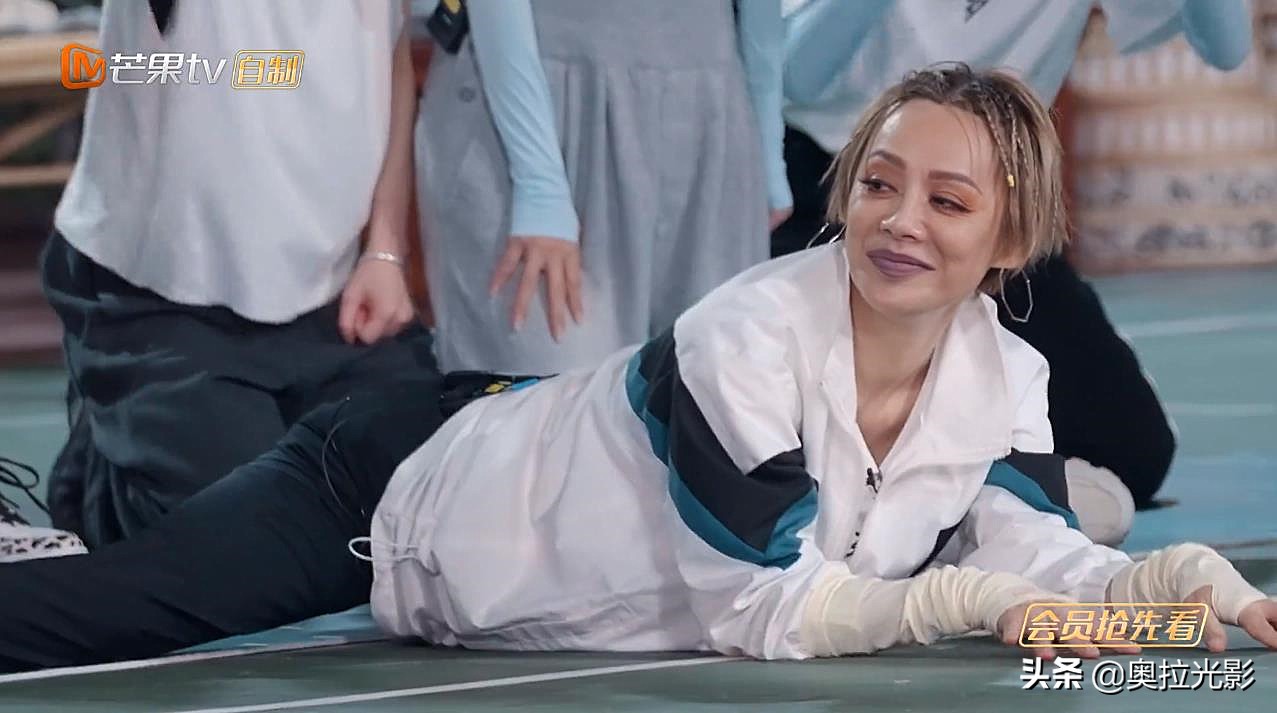 《乘风破浪》趣味运动会：坡姐归来，我们才是搞笑专业户