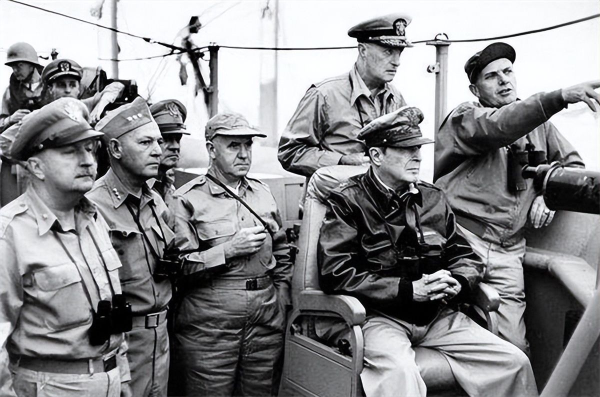 日本女演员原节子：被送给麦克阿瑟当情人，终生未婚，活了95岁