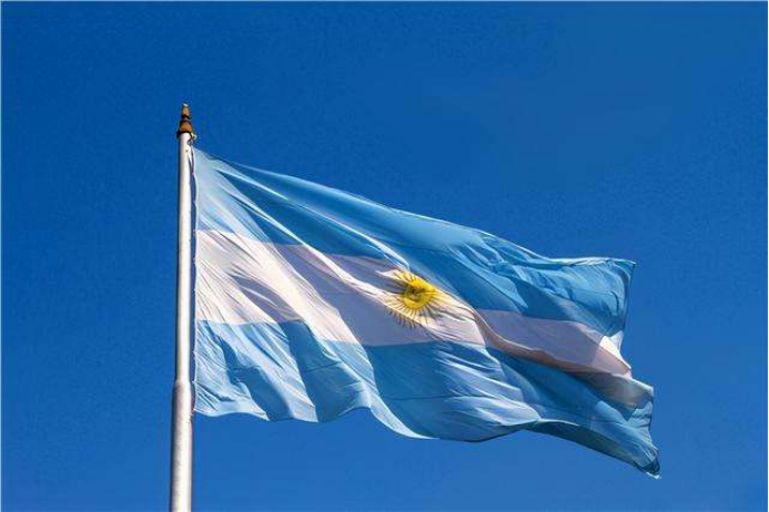 阿根廷打法国历史(巴西和阿根廷都认为自己是拉美老大，两国斗争百年，如何化解仇怨)