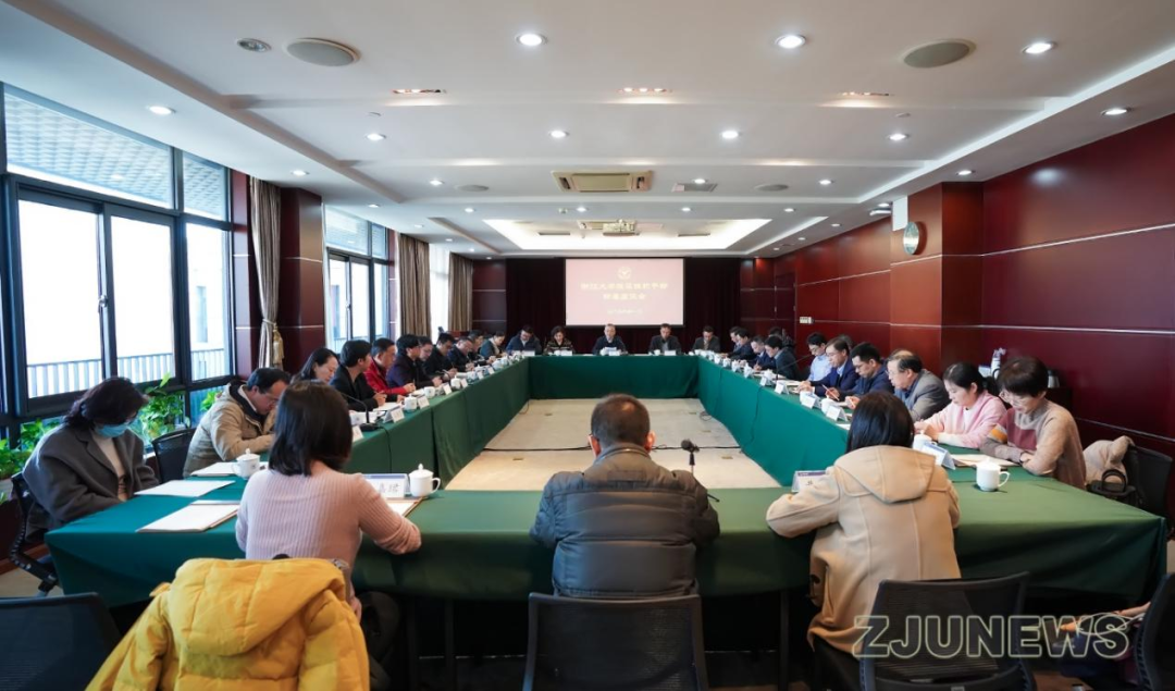 今天，把掌声送给他们！