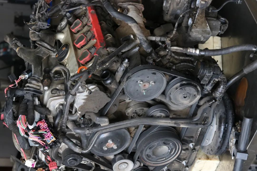 10年"残损破烂"老款奥迪a6,全车拆解大翻新,救活再变准新车