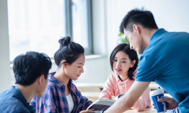 大学校园默认的“潜规则”，辅导员一般不会说，第二个做得最多