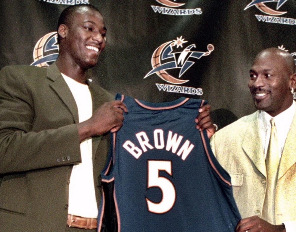 夸梅布朗:乔丹不是一个好的导师,科比更不是