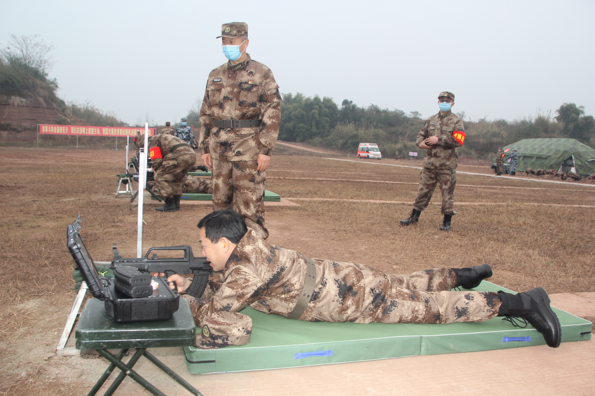 走进战位悟使命 强军兴武话担当