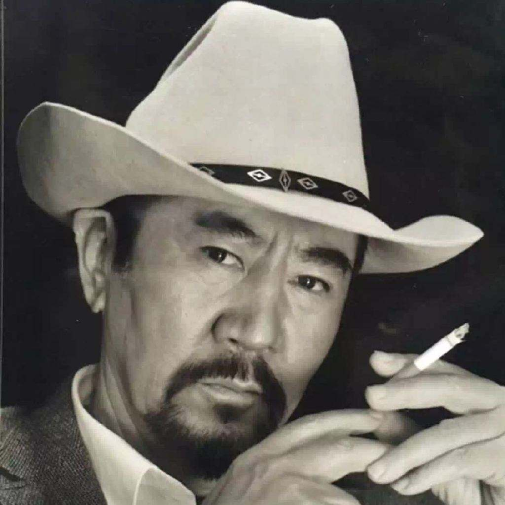 这位蒙古汉子饰演的成吉思汗,味醇正宗,至今无人超越