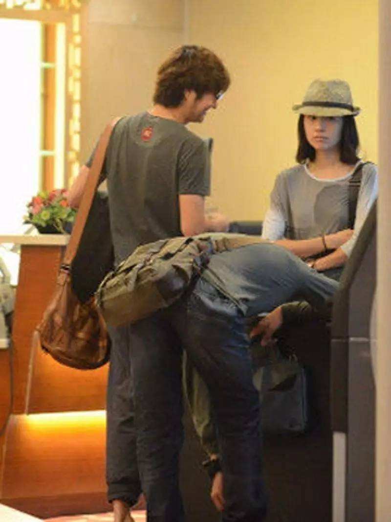 同为军艺出身，这12个女星命运不同：有人视后大满贯，有人被唾弃