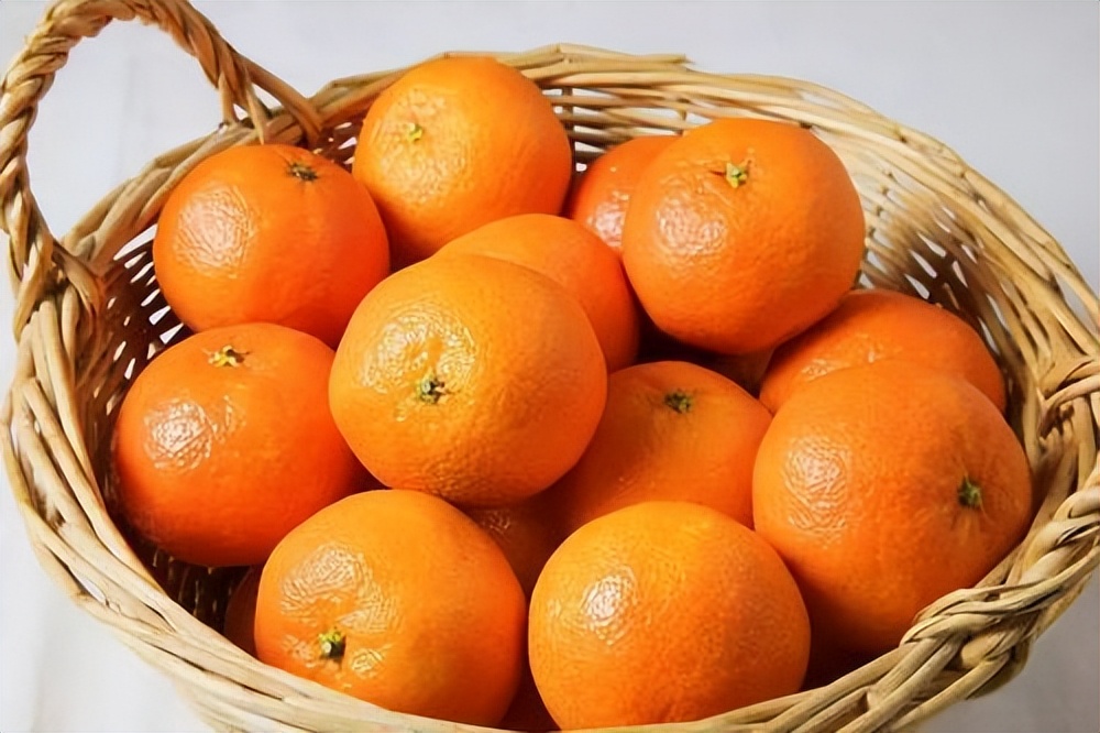 消化科医生：胃不好的人，少吃3种水果，3物可常吃，有助稳定胃功