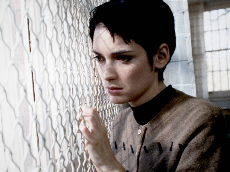 这也许是德普最不想听见的事：当年分手后，薇诺娜过得极度痛苦