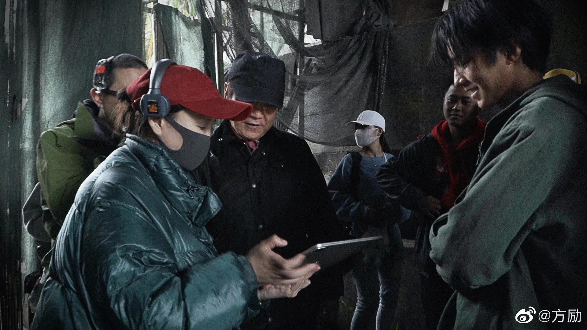 王俊凯颠覆形象饰演孟超，伤口清晰可见，这些路透图你看过几张