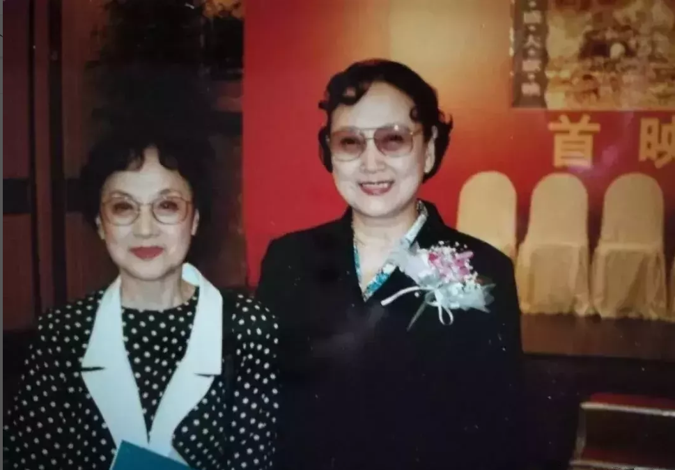 王丹凤、王晓棠“二王争美”：都说二人长得像，其实美得各有千秋