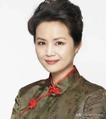 长相不算一眼惊艳，但却格外耐看，这7位女星戳中了大家的审美