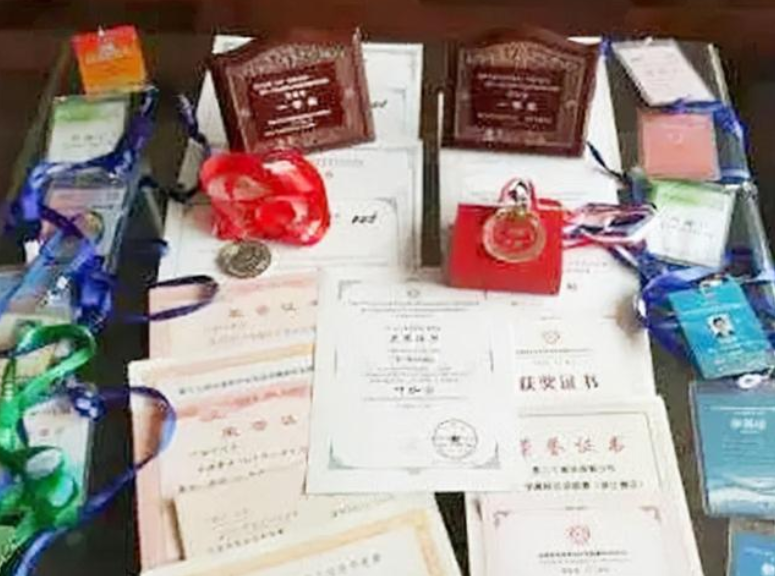 99年男生将成为韦神接班人？北大降200分录取，多所名校抛橄榄枝