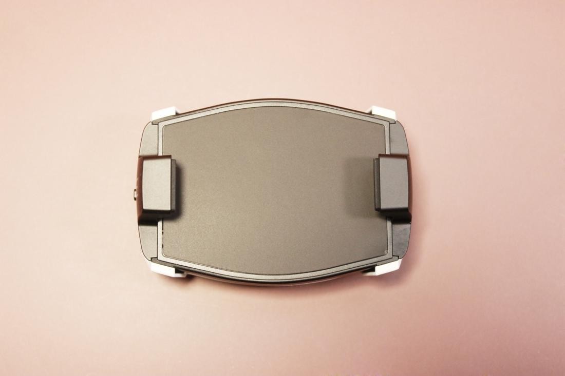 夏天游戏不烫手，一加18W冰点散热背夹辅助iPhone游戏体验