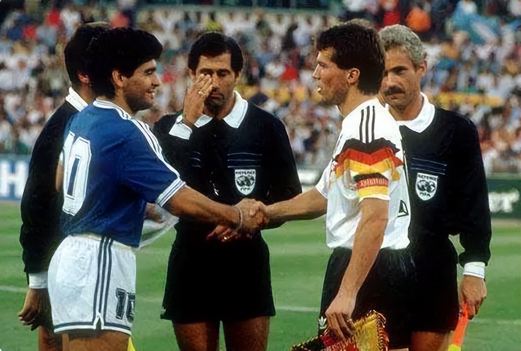 世界杯1990开始冠军(世界杯风云(15)1990年东欧球队绝唱 德国“三驾马车”夺冠)