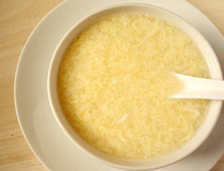 每天喝一碗“开水冲鸡蛋”，身体会发生什么变化？到底是好是坏？
