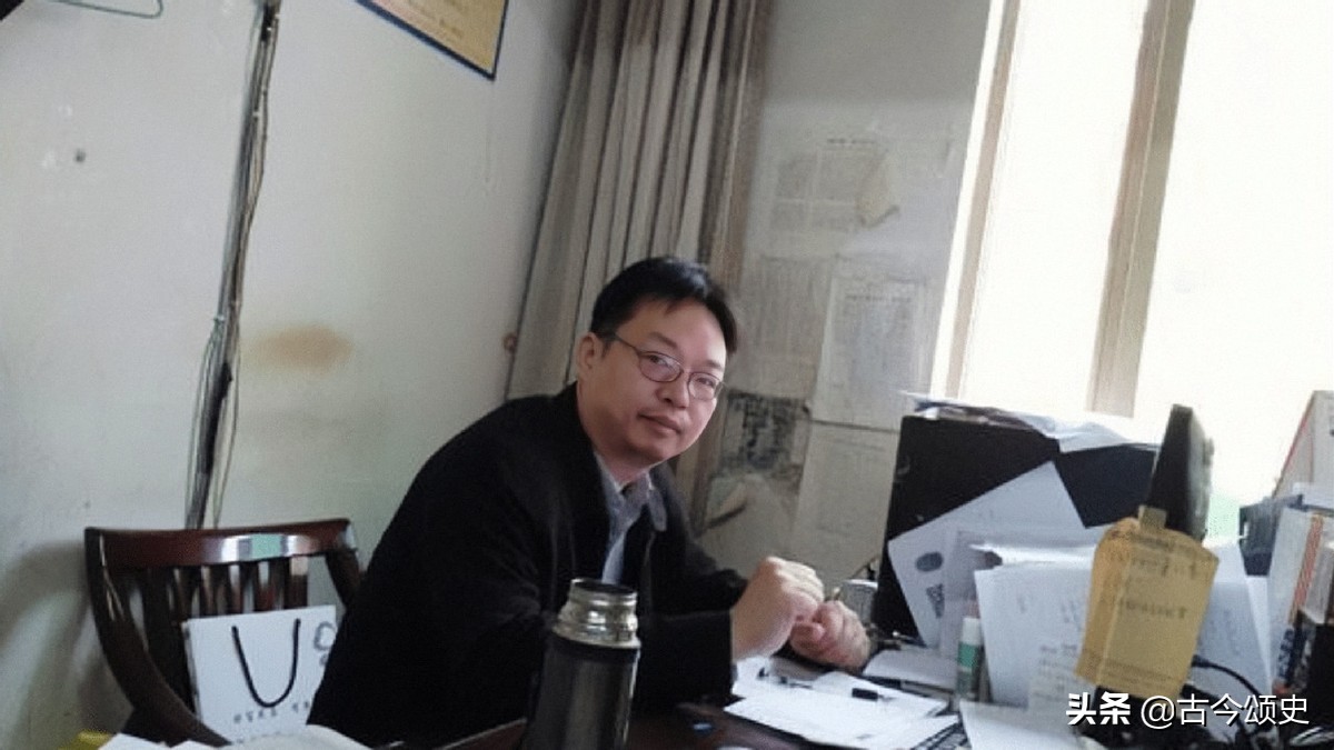 高考状元张晓勇：接近满分考进清华，毕业后却选择回乡当保安