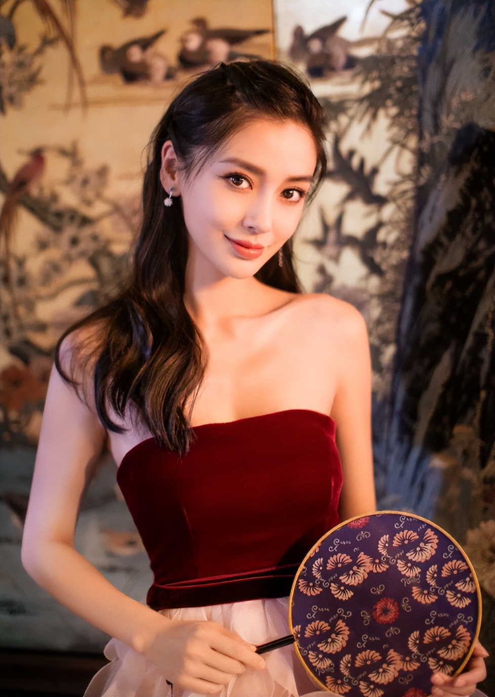 Angelababy:命运掌握在你自己手上。她是这样做的，才有耀眼的她