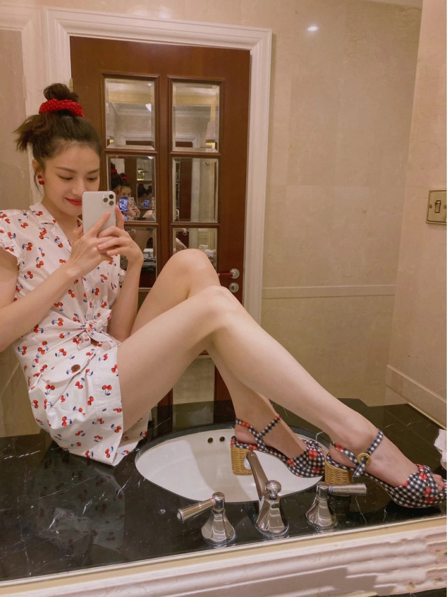 钟楚曦：中性风、法式风、港风，你想要的我都有