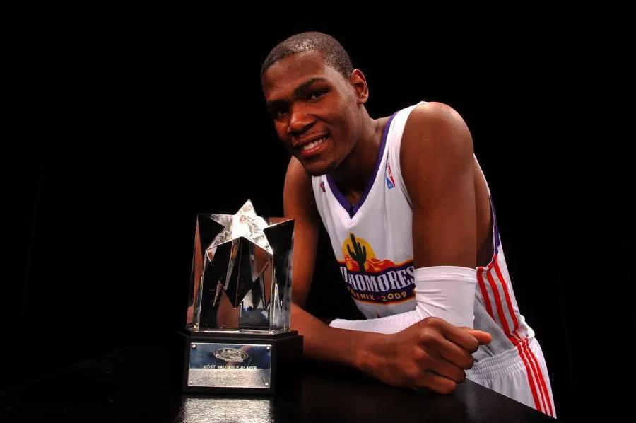 美帝初中生篮球413名字(杜兰特的荣誉是历史上独一份的,应该得到更多