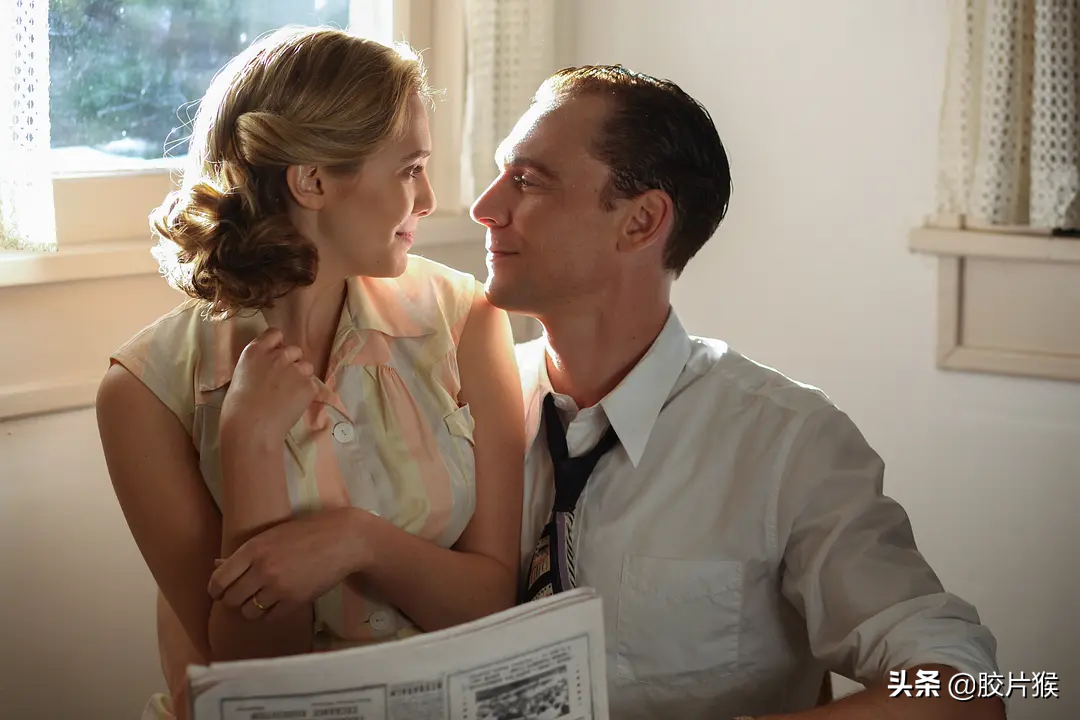 “绯红女巫”伊丽莎白奥尔森的魅力，可不止暴打奇异博士和光照会