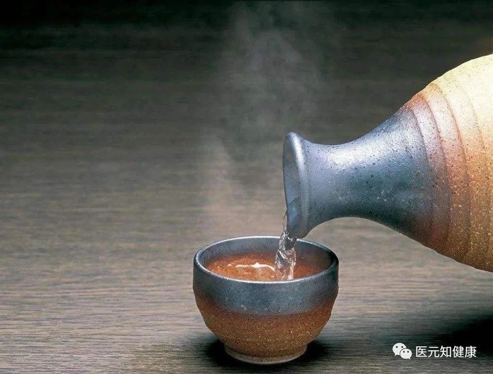 转氨酶高是什么原因造成的（从来不喝酒，体检却发现转氨酶升高，是什么原因？）-趣拿体育