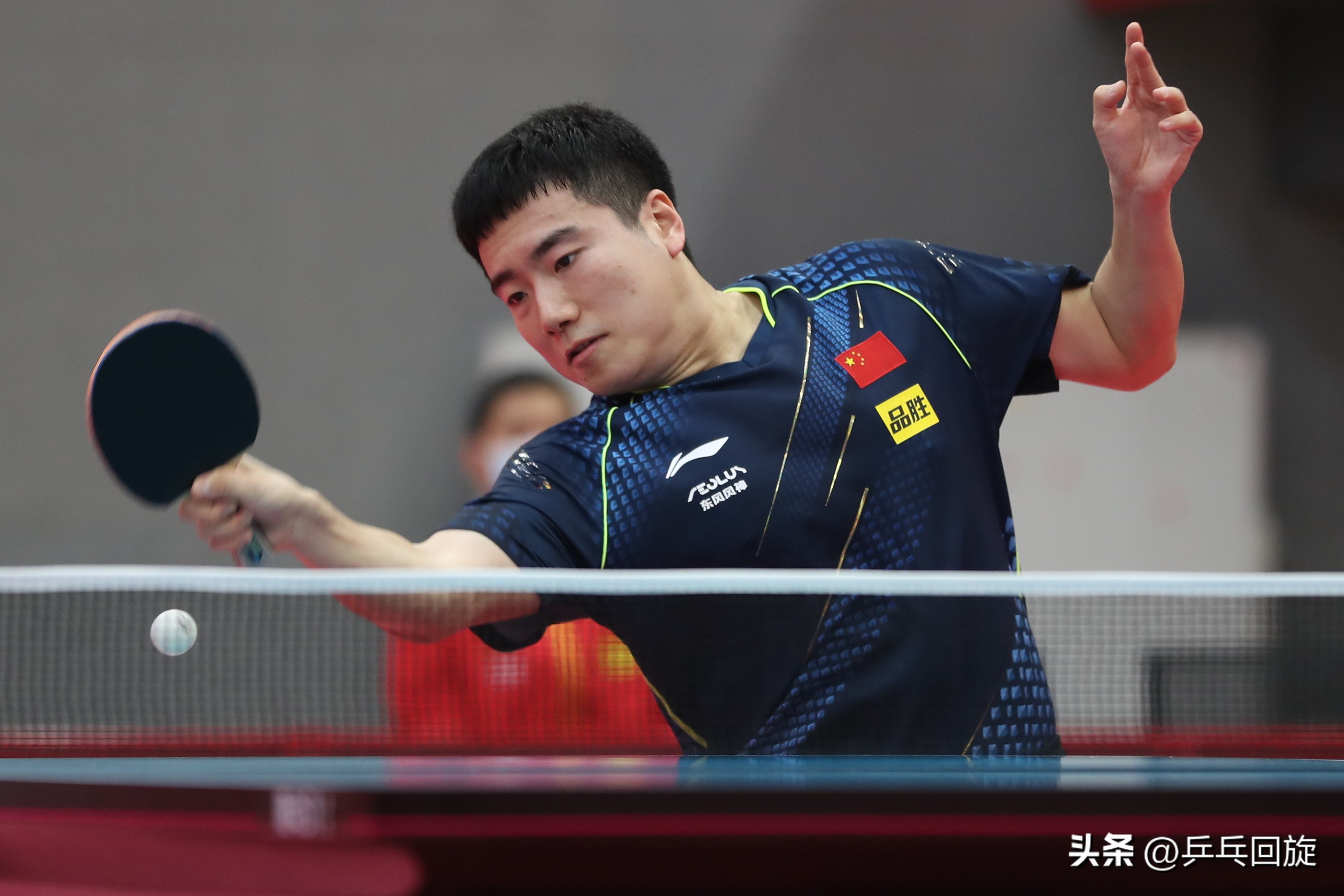 中国2019年乒乓球公开赛冠军(成都世乒赛开赛前，快速了解一下：中国男队5位主力的情况，很强)