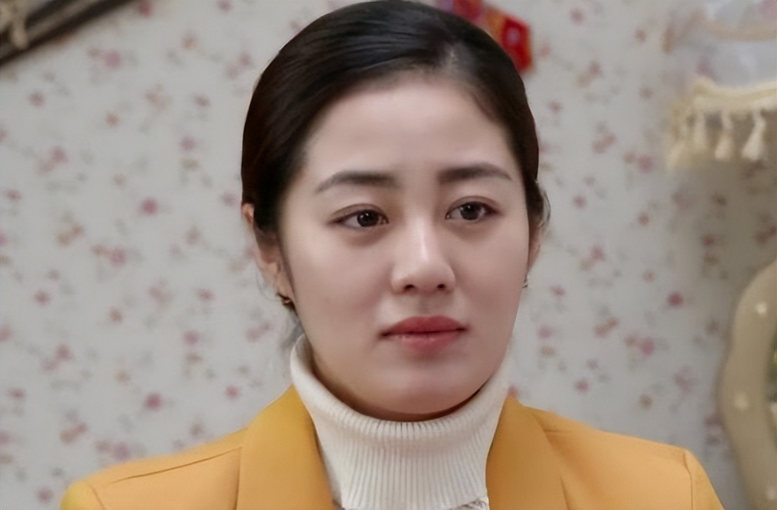 26岁爆红嫁富商,3年枕边人判刑14年,"王小蒙"毕畅后悔吗