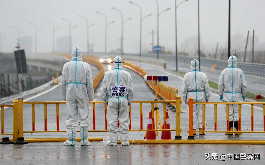 最美,不过万"嘉"灯火——人人为我,我为人人,疫情下的守望相助,也让