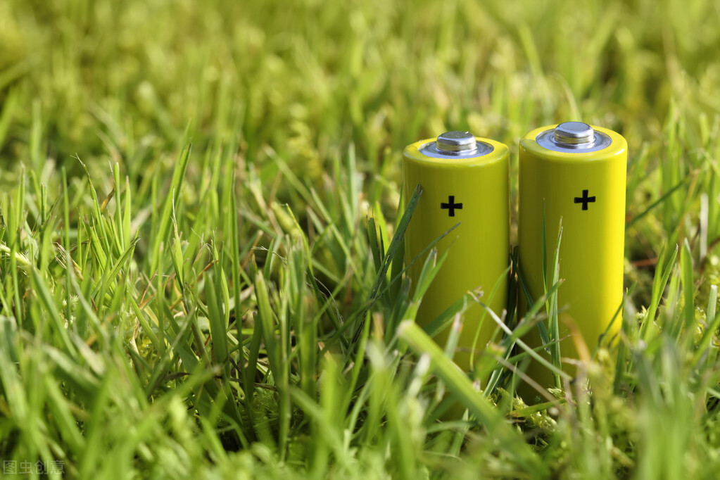 「锂电池估值」锂电池龙头股有哪些（四大锂电池企业，未来前程似锦）