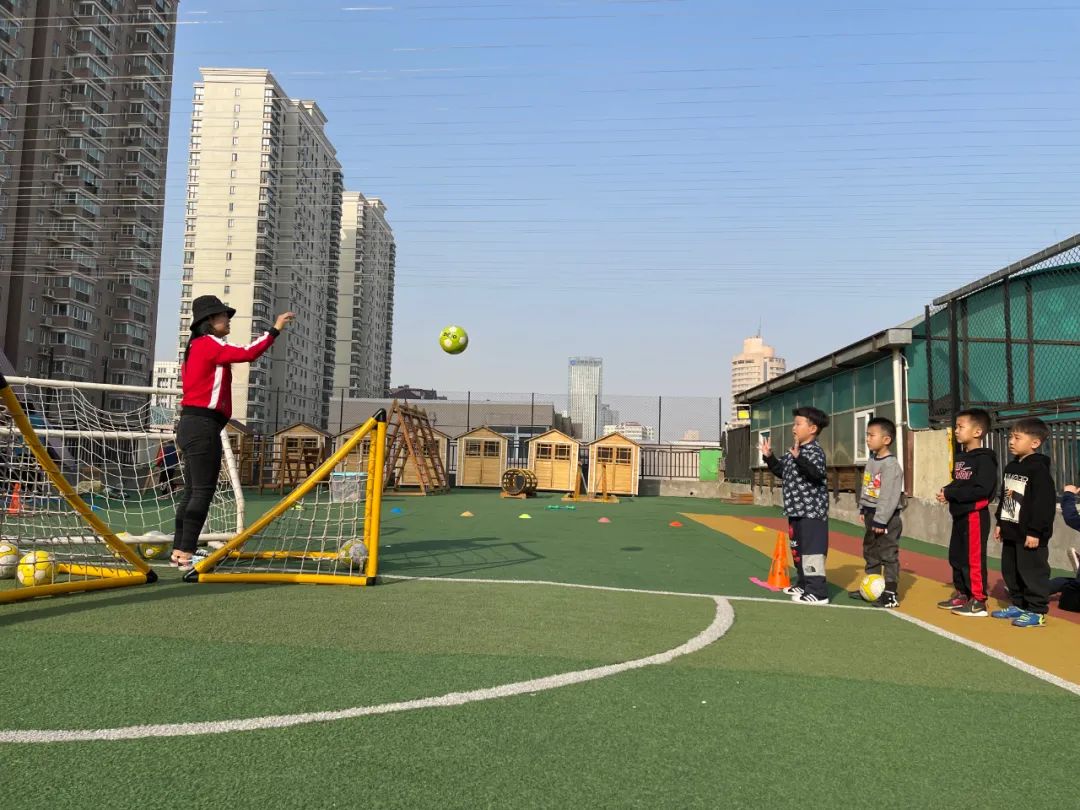足球pda測試是什么（金水一幼開展全國校園足球特色幼兒園系統平臺PDA測試）