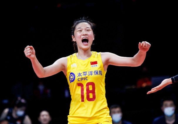 王梦洁和安家杰的关系爆光（王梦洁首次回应“网暴”，亲承不会自暴自弃，曾被称安家杰关系户）