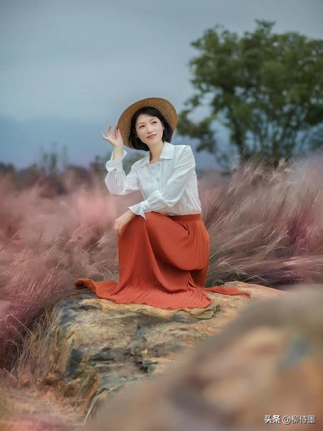 拍照不做“絲巾團(tuán)”，阿姨攝影不落俗，3招提升照片格調(diào)
