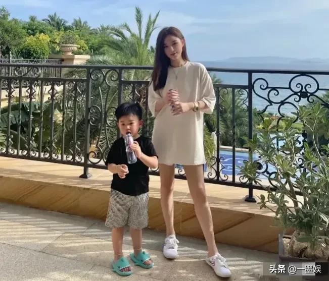 王思聪和汪小菲的那些事儿，是真富二代对假富二代的碾压