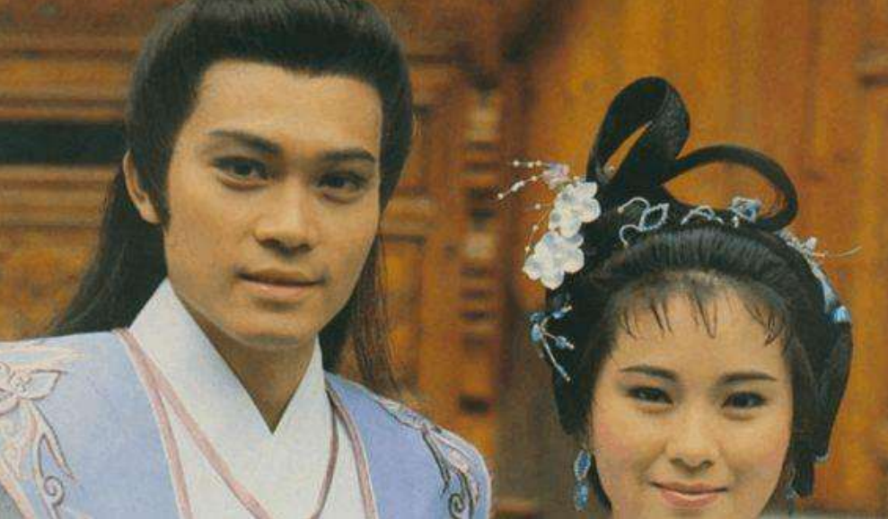 曾伟权一生未娶，59岁病逝无子女送终，生命最后与一只小狗相伴