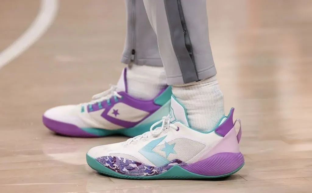 nba哪些球星联名了aj（NBA球员上脚：安东尼的AJ36很帅气，匹克的维金斯签名鞋）