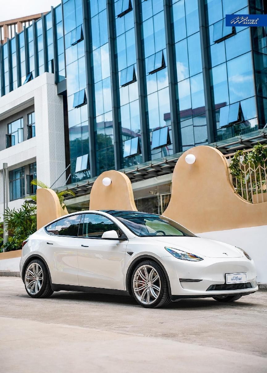 优雅与灵动，特斯拉 Model Y的极简升级设计