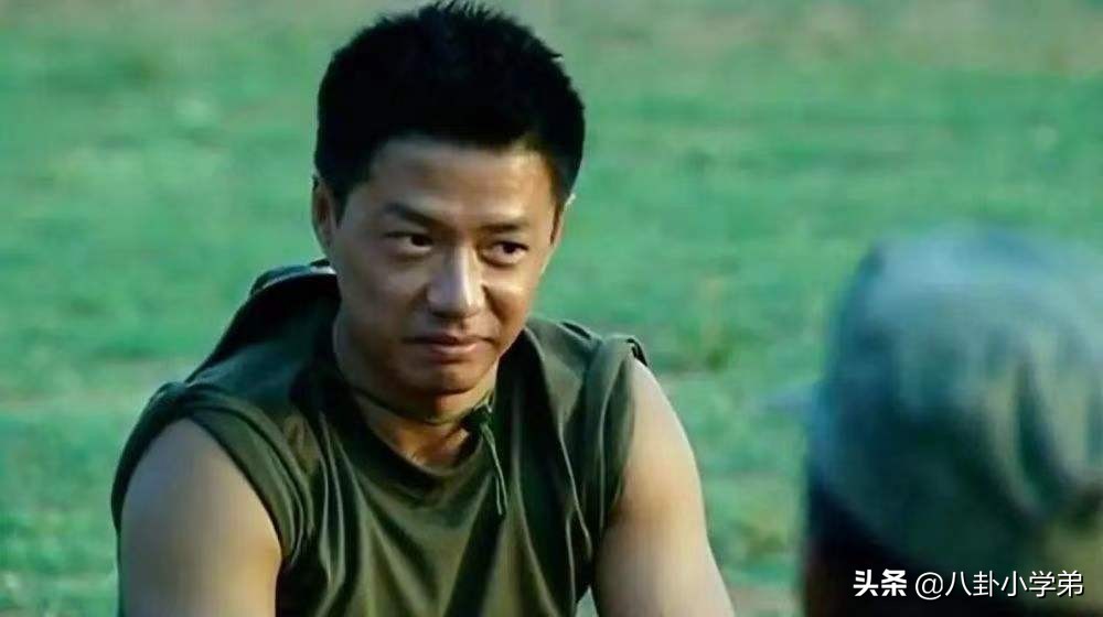 油头粉面、气质不硬就别演军人了，这8位男星告诉你，什么是硬汉