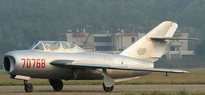 鲜为人知的中美空战：1965年我方未发一枪一弹，3架敌机“丧命”