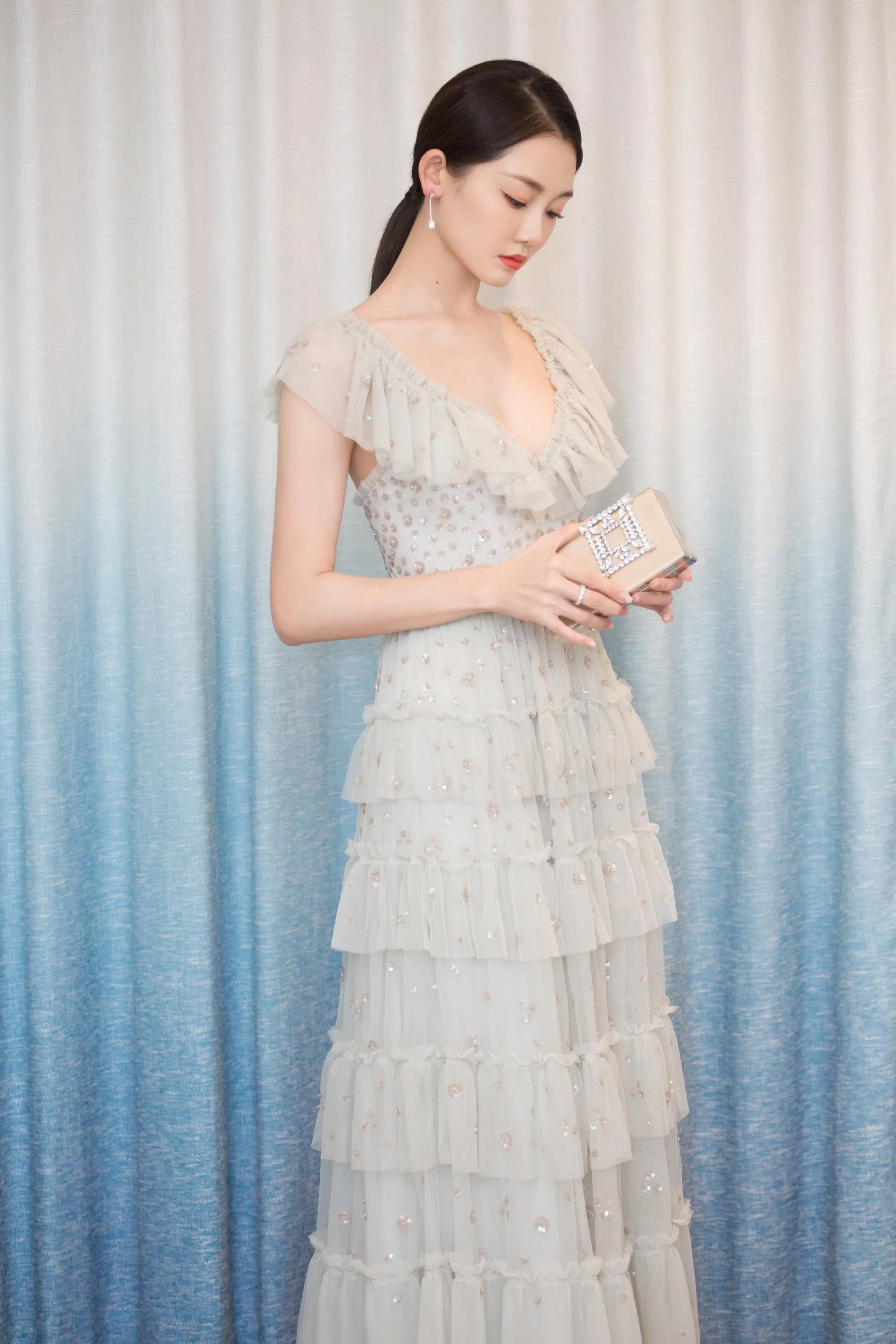 苗苗｜女神真美